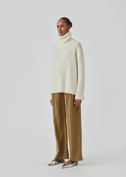 Modström AdrianMD t-neck - Soft White< Strik & Bluser