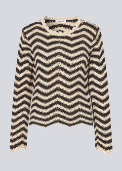 Modström CaryMD o-neck - Summer Sand Black< Strik & Bluser