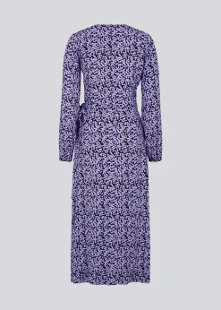 Modström ChesliMD print wrap dress - Purple Flower Buds< Kjoler