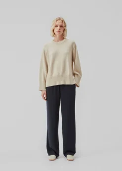 Modström CorbinMD o-neck - Summer Sand< Strik & Bluser