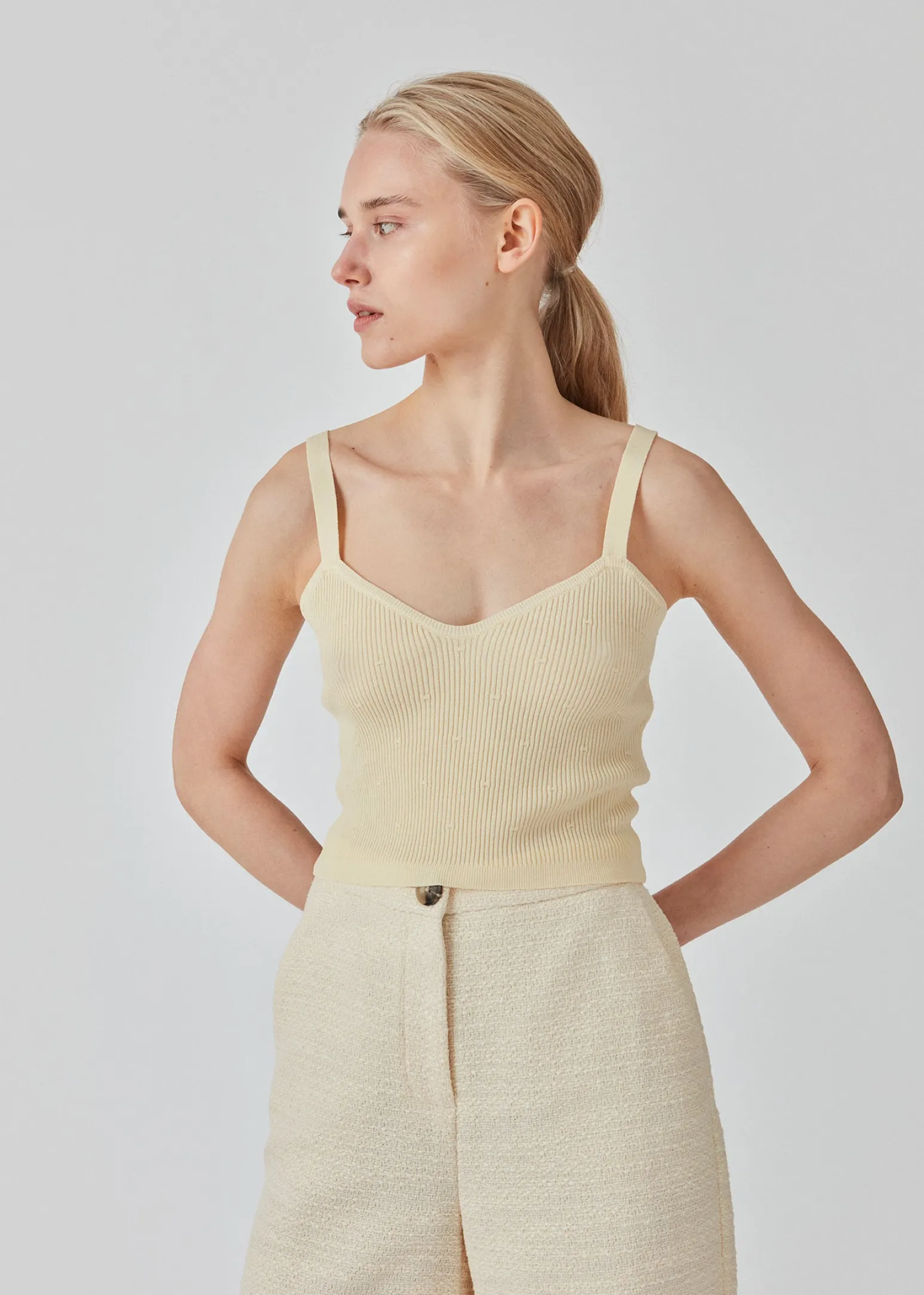 Modström DorisMD top - Pale Sun< Toppe