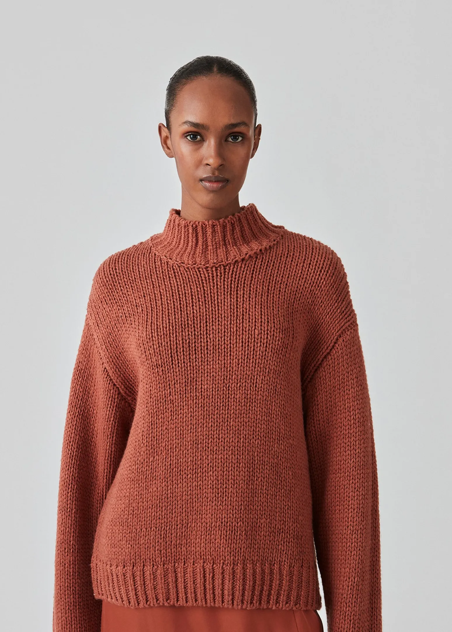 Modström FelipeMD t-neck -< Strik & Bluser