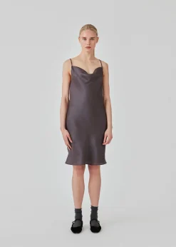 Modström FerronMD dress - Dark Grey< Kjoler