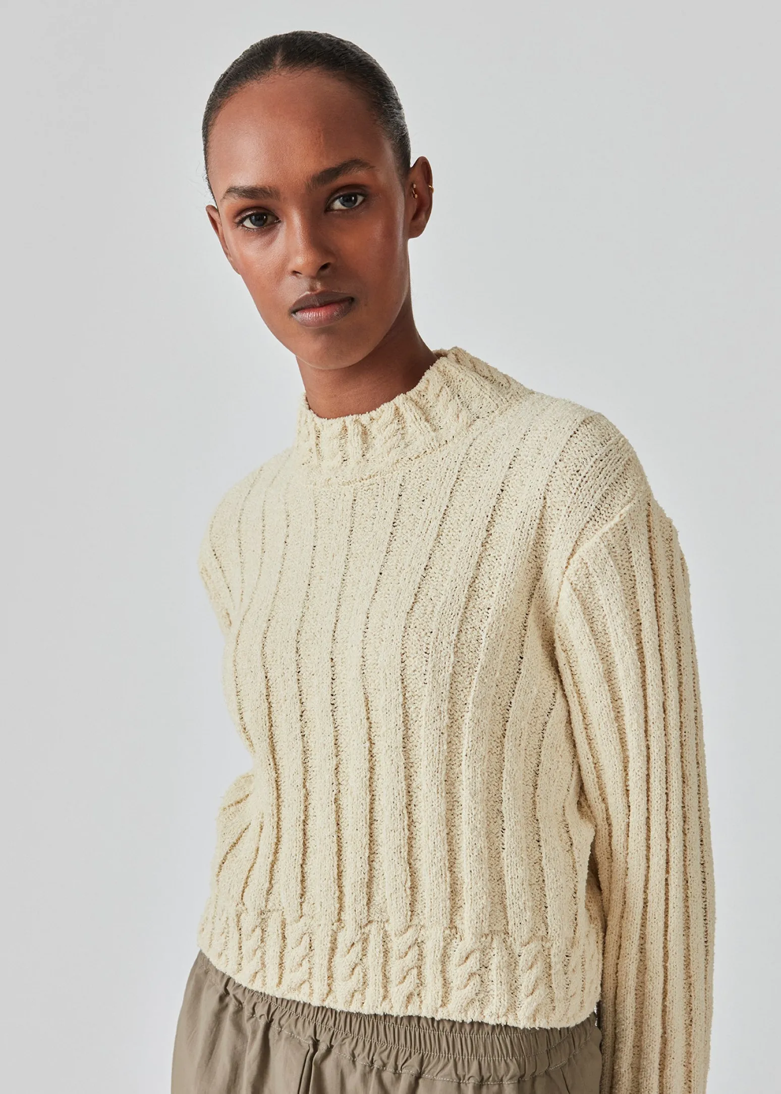 Modström FinaMD o-neck - Summer Sand< Strik & Bluser