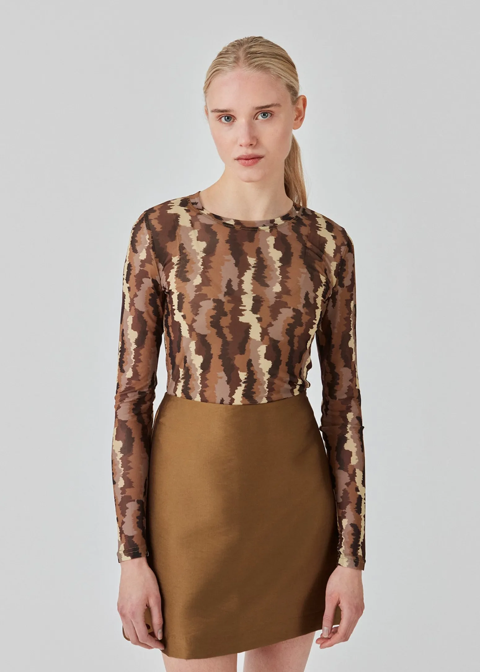 Modström FreenMD print o-neck top - Distorted Seabed< Toppe