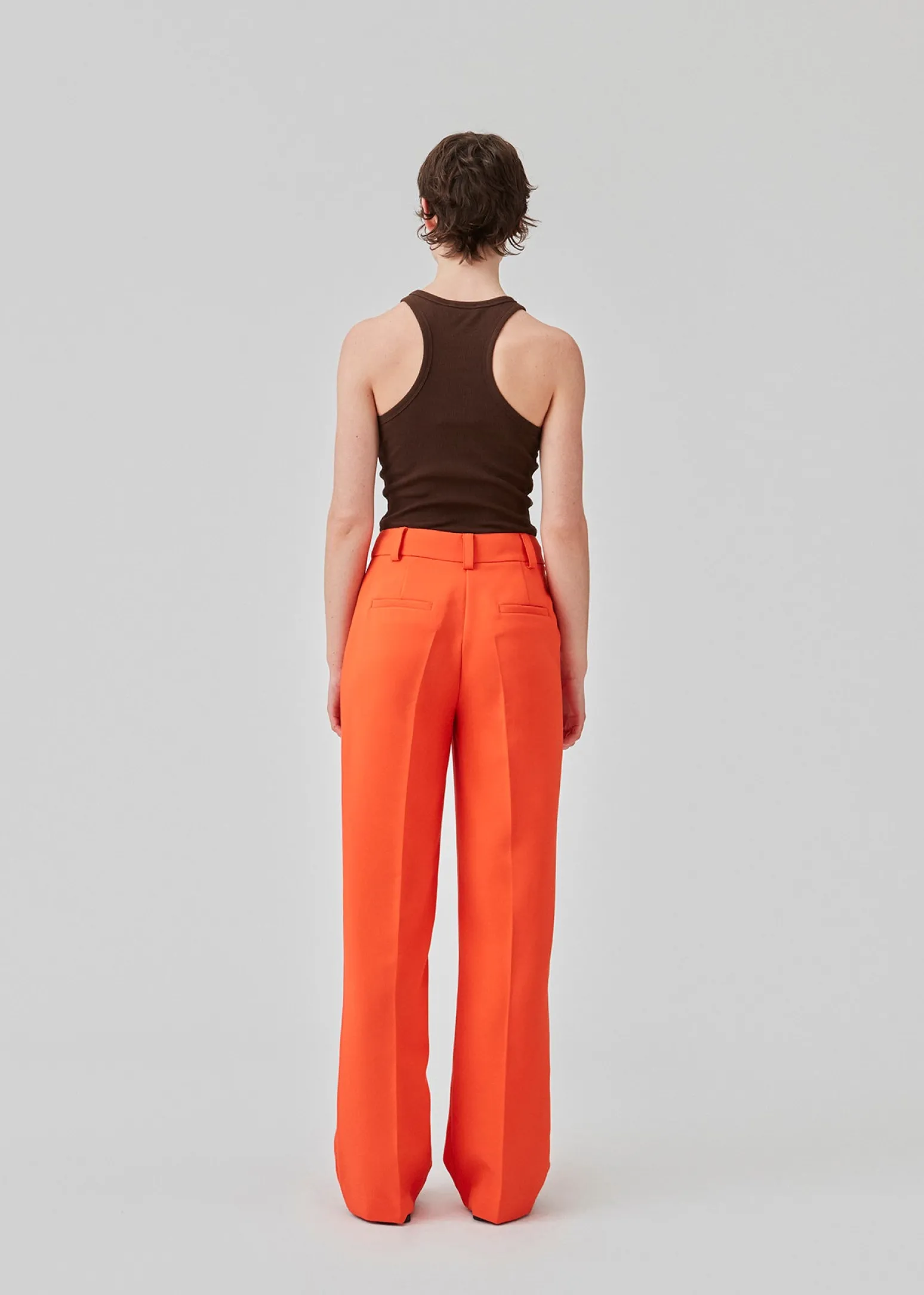 Modström Gale pants - Bright Cherry< Jakkesæt|Bukser