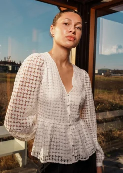 Modström HattieMD top - Soft White< Toppe