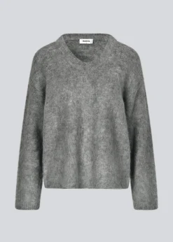 Modström KaneMD v-neck - Dark Grey Melange< Strik & Bluser