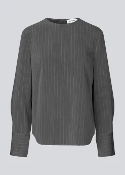 Modström KemmaMD top - Grey Pinstripe< Toppe