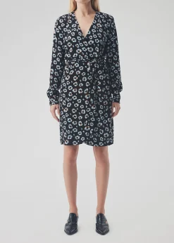 Modström Preloved Alfred print dress, varen er en brugt style - Leo Flower< Preloved