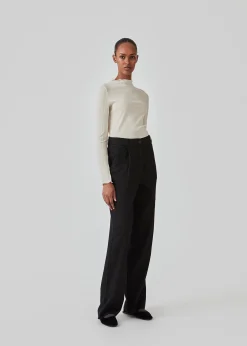 Modström OasisMD t-neck - Summer Sand< Toppe