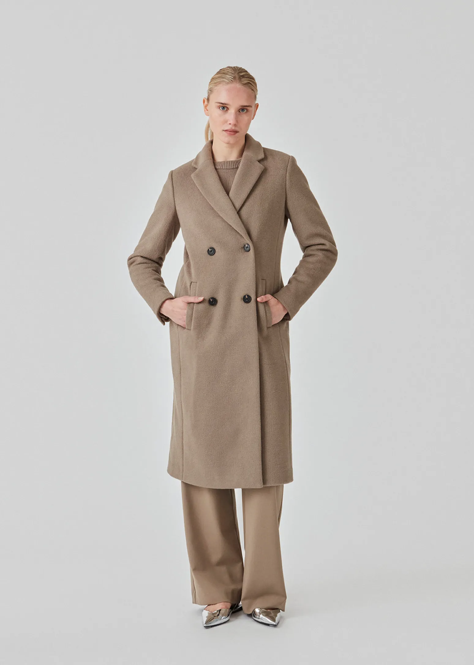 Modström Odelia long coat - Spring Stone< Frakker & Jakker
