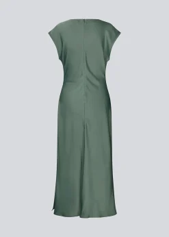 Modström Tailormd dress - Balsam Green< Kjoler