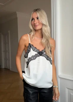 Modström TenjaMD top - Soft White< Toppe